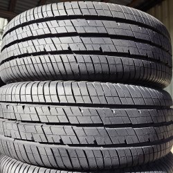 Комплект шин 215 65 R15C Continental Vanco 2 остаток 99% 18г.