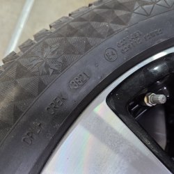 Комплект шин 235 55 R19 Continental Viking Contact 7 22г зад 255 50 R19 21г разноширокие