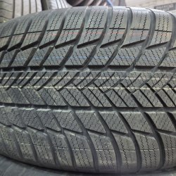 Комплект шин 255 50 R18 Bridgestone Blizzak LM.001 MO 20г