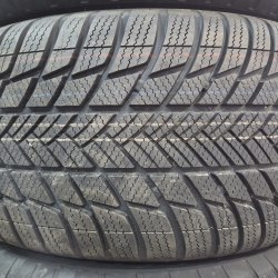 Комплект шин 255 50 R18 Bridgestone Blizzak LM.001 MO 20г