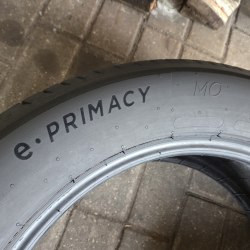 Пара шин 235 55 R18 Michelin E primacy MO 24г. Остаток 90% 6мм
