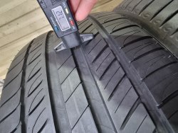 Пара шин 255 45 r18 Michelin Primacy HP (MO)7mm 14-15g. Как нов.