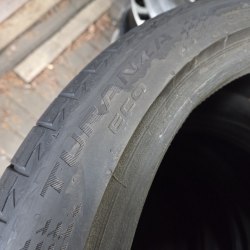 Комплект шин 235 45 r21 Bridgestone Turanza eco enliten AO 20-22г зад 255 40 R21 остаток 6.3мм