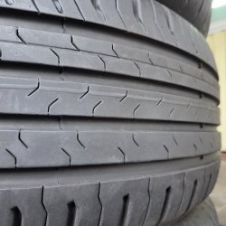 Комплект шин 215 55 R17 Continental ContiEcoContact 5 18г. Остаток 6.4-6.8мм 90%