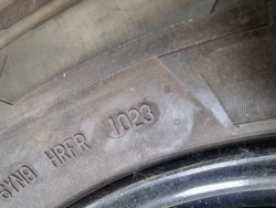 Пара шин 225 75 r16c Continental VanContact Winter 121/120R 23-24г. 95%остаток