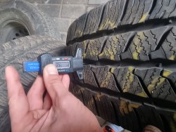 Пара шин 225 75 r16c Continental VanContact Winter 121/120R 23-24г. 95%остаток