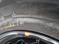 Пара шин 225 75 r16c Continental VanContact Winter 121/120R 23-24г. 95%остаток