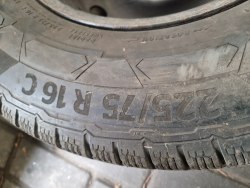 225 75 r16c Continental VanContact Winter 1920g. 121/120r 6.7mm 90%остаток