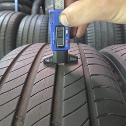 Комплект шин 235 55 R19 Michelin Primacy 4 MO 21г остаток 6-6.3 мм