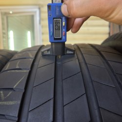 Пара шин 255 45 R18 Bridgestone Turanza T005 21г. Остаток 6.3мм,можно разношироким комплектом,имеется перед 225 50 r18