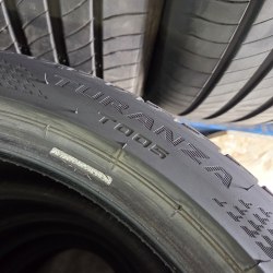 Пара шин 225 40 R19 Bridgestone Turanza T005 19-21г остаток 6.6-7.4мм