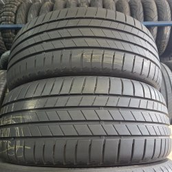 Пара шин 225 40 R19 Bridgestone Turanza T005 19-21г остаток 6.6-7.4мм