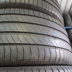 Пара шин 235 50 R19 Michelin Primacy 4 s1 21-22г. Остаток 90% 6.1мм 2 латки