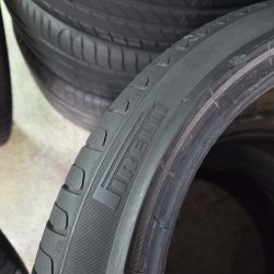 235 40 R19 Pirelli Cinturato P7 Остаток 6.3мм seal