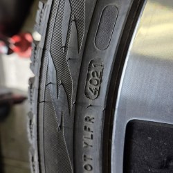 Комплект шин 225 45 R18 Nokian Hakkapeliitta R3 21г. Остаток 99.9%