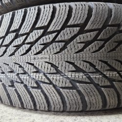 Комплект шин 225 45 R18 Nokian Hakkapeliitta R3 21г. Остаток 99.9%
