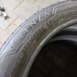 Пара шин 235 45 R20 Bridgestone Alenza 001 MO 19г остаток 4.9мм