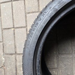 Комплект шин 255 35 R19 Continental Winter Contact TS 860 s SSR 18г. Остаток 7.3-5.7мм