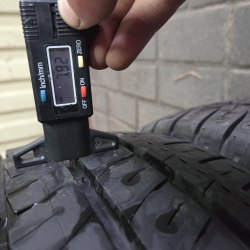 Пара шин 225 65 R16C Michelin Agilis 47н.17г. Остаток 7.9 мм
