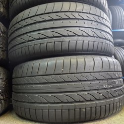 Комплект шин 305 40 R20 Bridgestone Dueler H/P sport NO 22г. Остаток 5.5мм перед 275 45 R20 5.7мм