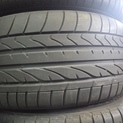 Комплект шин 305 40 R20 Bridgestone Dueler H/P sport NO 22г. Остаток 5.5мм перед 275 45 R20 5.7мм