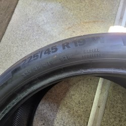 Комплект шин 225 45 R19 Continental PremiumContact 6 пара RSC 18г. Пара мягкая 21г. Остаток 6.2мм
