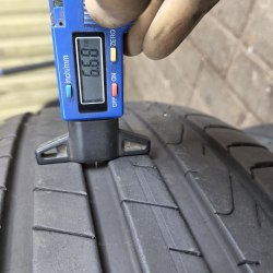 Пара шин 235 45 R21 Pirelli Scorpion elect AO 20-21г. Остаток 6.6мм 90%