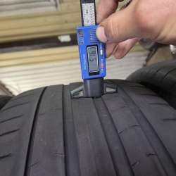 Комплект шин 245 35 R20 Pirelli P zero pz4 KS 48.21г.