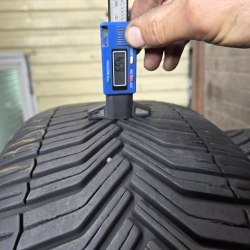 235 55 R18 Michelin Cross climate suv 20г. Остаток 90% 6.5мм