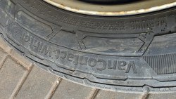 Пара шин 195 65 r16c Continental VanContactWinter 8mm 90%остаток
