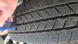 Пара шин 195 65 r16c Continental VanContactWinter 8mm 90%остаток