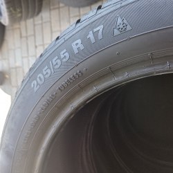 Комплект шин 205 55 R17 Continental ContiWinterContact TS830P ☆ 21г остаток 7.6-8мм