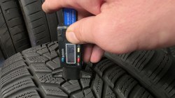 Комплект шин 235 65 r17 Hankook Winter icept evo3x 2720 7мм