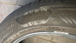 Пара шин 235 55 r17 Goodyear EfficientGrip 2 suv 24g. 8mm 99.9%остаток