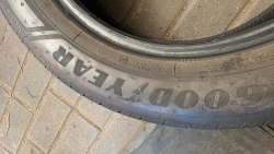 Пара шин 235 55 r17 Goodyear EfficientGrip 2 suv 24g. 8mm 99.9%остаток