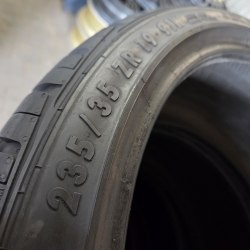 Пара шин 235 35 r19 Uniroyal Rain Sport 2 остаток 8мм 99%