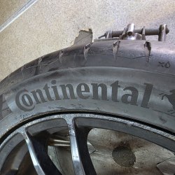 245 45 r18 Continental Premium Contact 7 ev 16.23 96Y. 95%остаток. Корд. Латочка. Грыжи нет