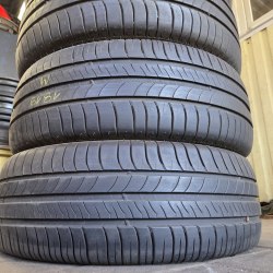 Комплект шин 205 60 R16 Michelin Energy saver + 19г. Остаток 90% 6-6.5мм