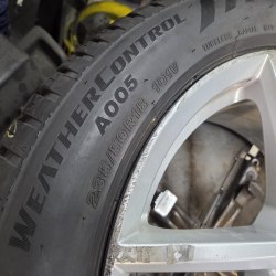 235 50 r18 Bridgestone Weather control A005 20г остаток 99%