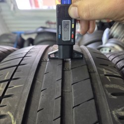 Пара шин 245 45 r19 Michelin Pilot spot 3 MO б/г остаток 5мм