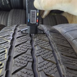 Пара шин 215 65 R16C Continental Van Contact Winter Остаток 7.4мм