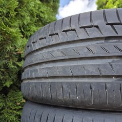 Комплект шин 225 45 r17 Continental PremiumContact 6 б/г Остаток 95% 7мм