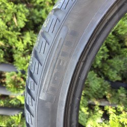 Пара шин 235 40 R19 Pirelli Sottozero 3 23г. Остаток 6-6.6мм