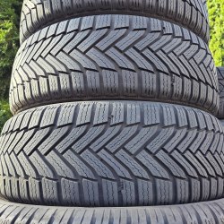 Комплект шин 205 60 R16 Michelin Alpin 6 23г. Остаток 97% 7.6мм