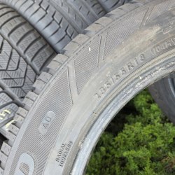 Комплект шин 235 55 R18 Dunlop Sp Winter Sport 3D AO 21г. остаток 95% 7.9- 7.6мм
