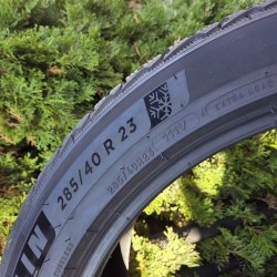 285 40 R23 Michelin Pilot Alpin 5 SUV 25г. Остаток 8.1мм 99%остаток