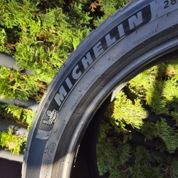 285 40 R23 Michelin Pilot Alpin 5 SUV 25г. Остаток 8.1мм 99%остаток