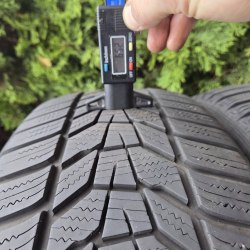 Пара шин 205 55 R19 Hankook Winter icept evo 3 25г. остаток 6.5-6мм