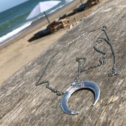 Ожерелье с полумесяцем на цепочке, металл, серебряный цвет