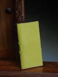 Кошелек-портмоне складной из натуральной кожи питона вертикальный желтый